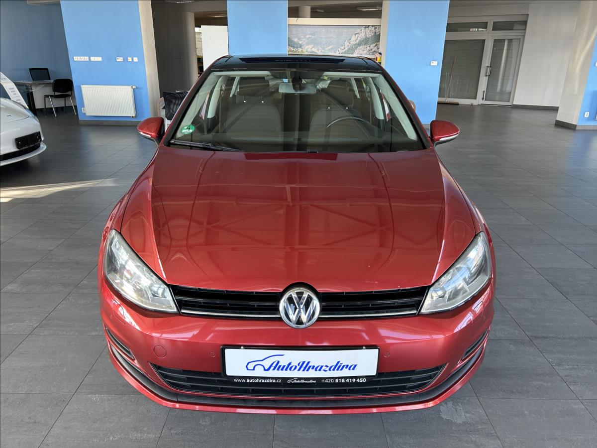 volkswagen-golf-1-2-tsi-77kw-serviska-tazne - 1