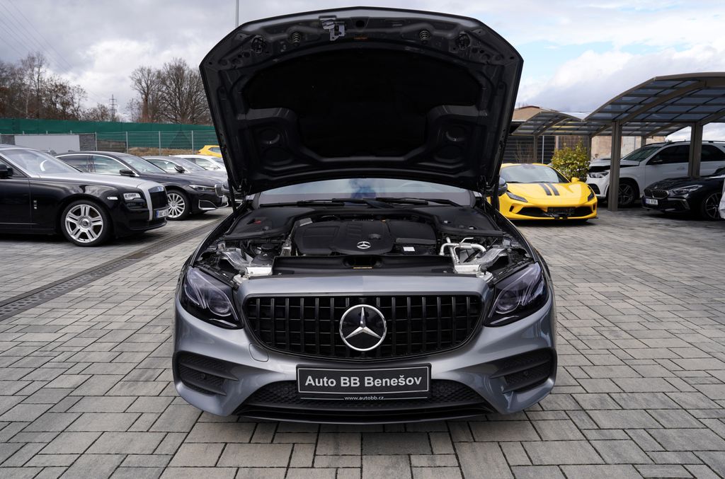 mercedes-benz-tridy-e-e-220d-4matic-amg-led-at9-cr - 8