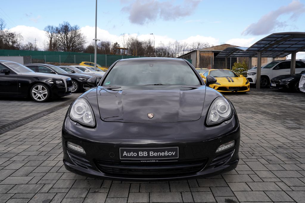 Porsche Panamera 3.6 V6/300PS/kůže/AT/xenony