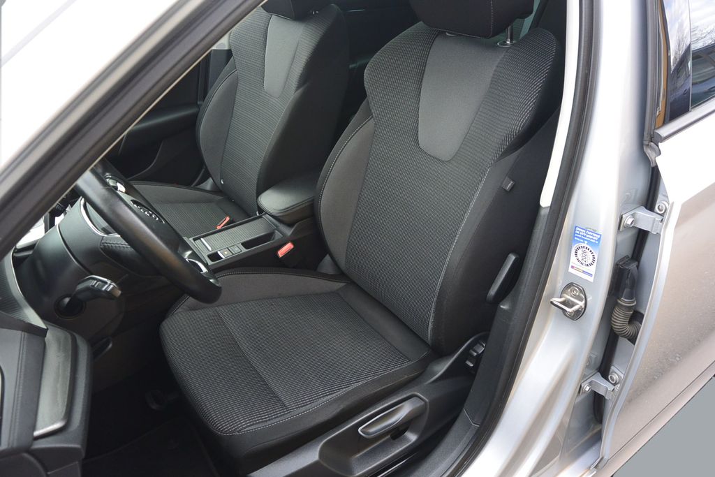 skoda-octavia-2-0tdi-ambition-dph - 9