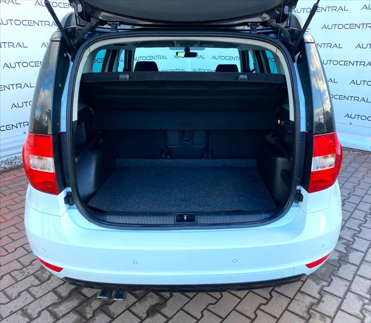 skoda-yeti-1-4-tsi-110kw-monte-carlo-4x4-dph - 9