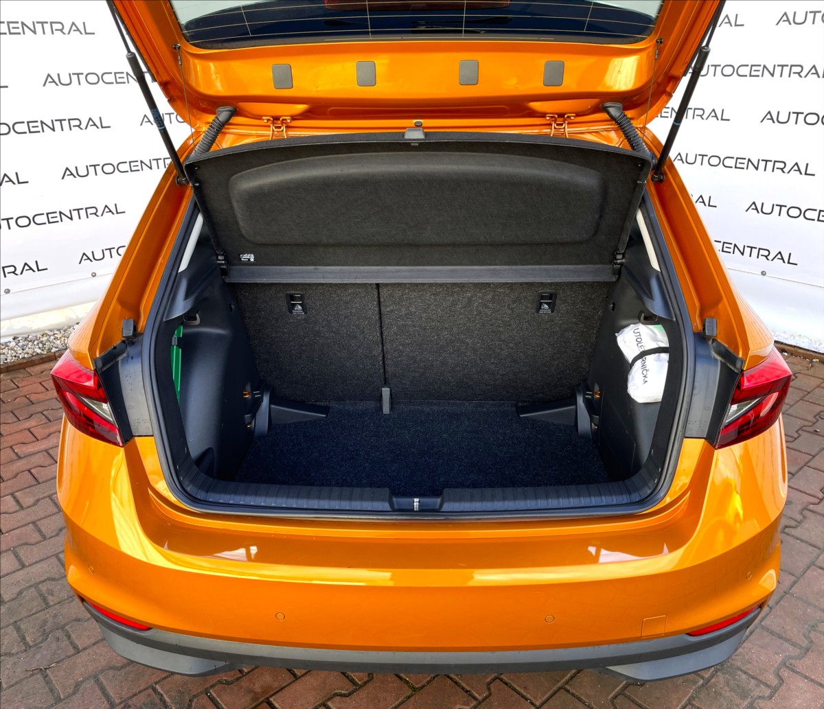 skoda-fabia-1-0-tsi-81kw-style-dsg-dph - 9