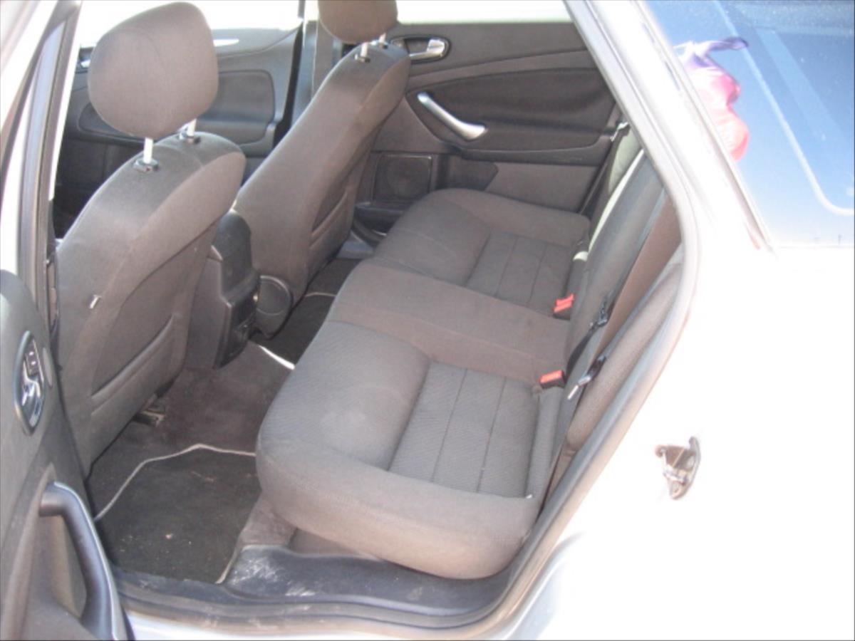 ford-mondeo-2-0-tdci-103-kw-titanium - 6