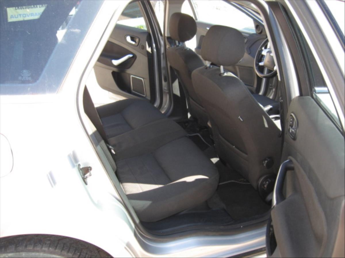 ford-mondeo-2-0-tdci-103-kw-titanium - 8