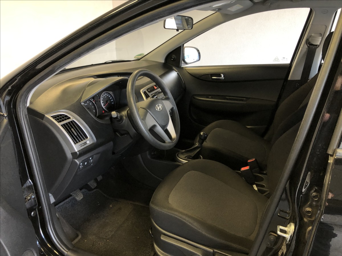 hyundai-i20-1-3-16v - 8