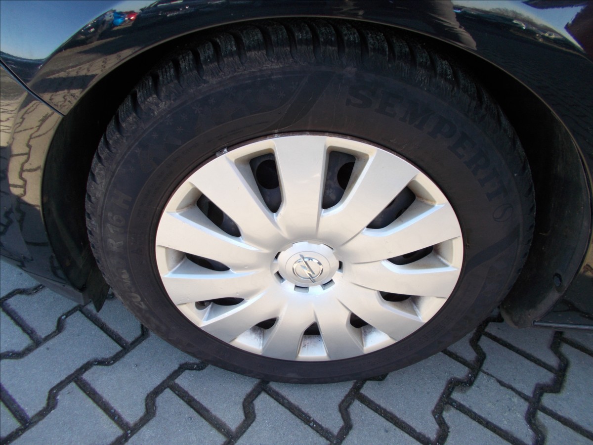 opel-astra-1-4-t-digiklima-navi-tempomat-nova-stk-j - 5