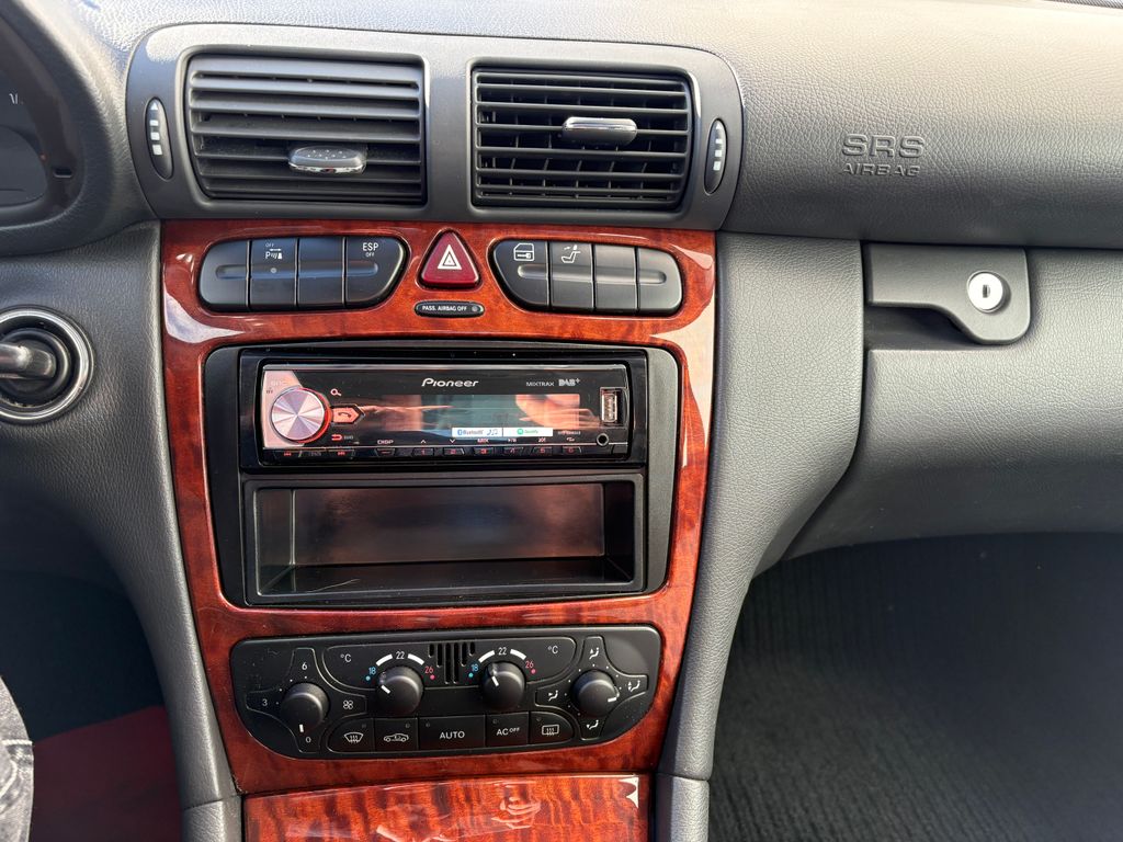 mercedes-benz-tridy-c-1-7-105kw-kompressor - 9