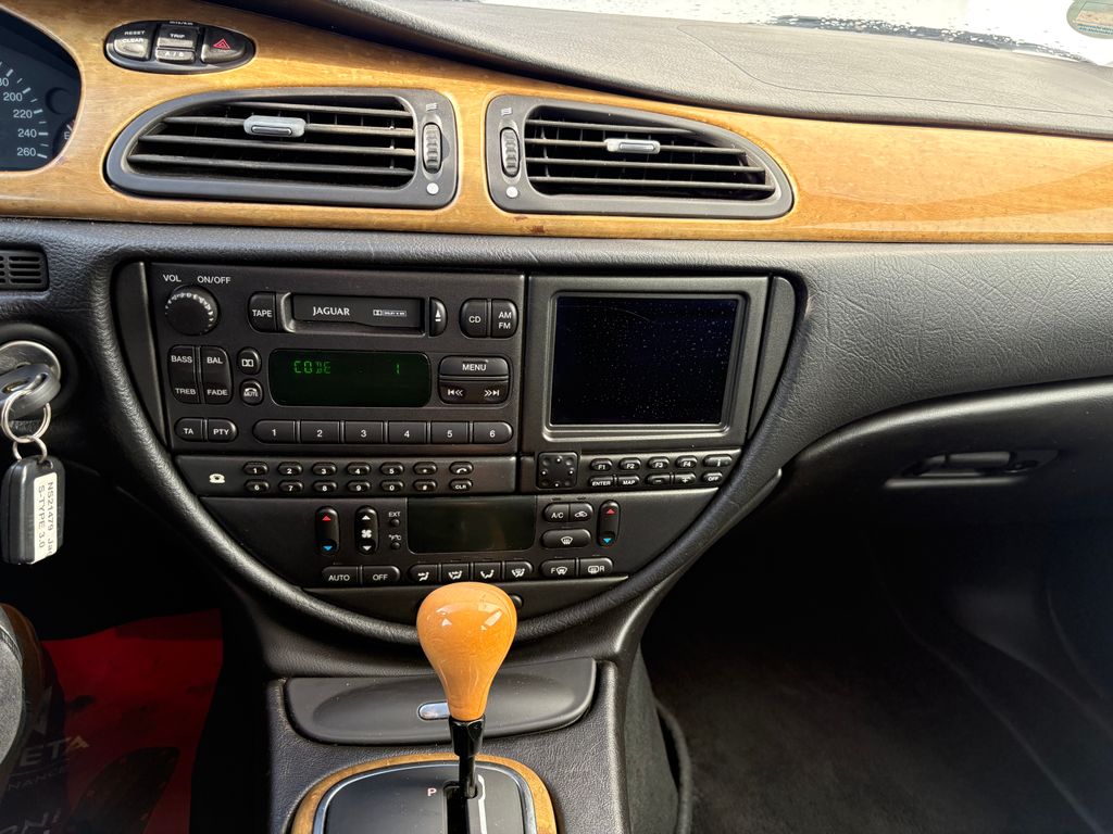 jaguar-s-type-3-0-175kw-v6-automat - 9