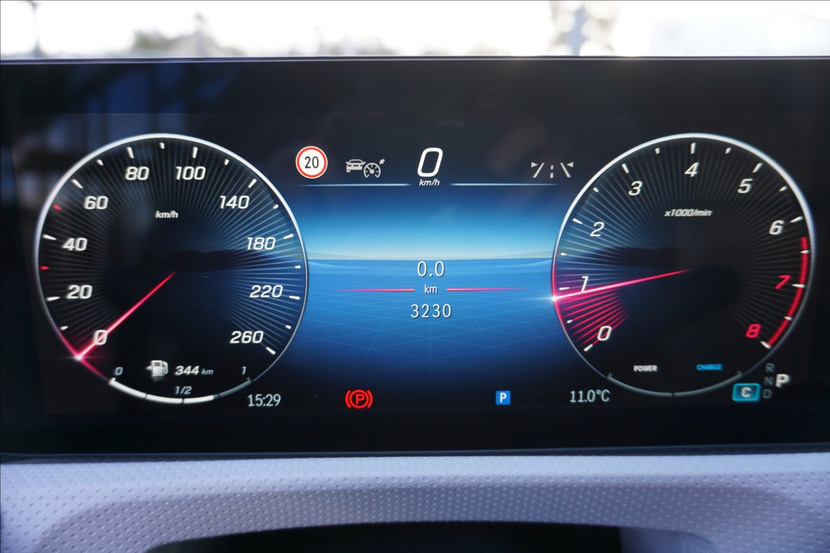 mercedes-benz-tridy-a-1-3-a-180-progressive-cz-zaruka - 6