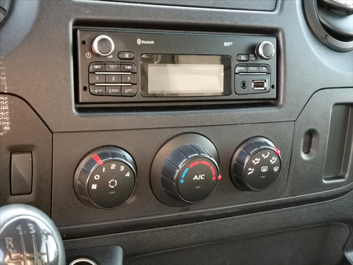 renault-master-135dci-skrin-8palet-hydr-celo - 9
