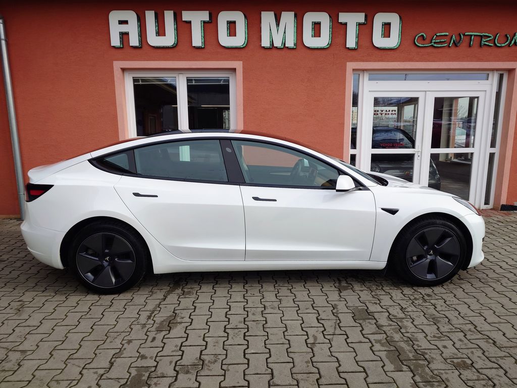 tesla-model-3-standard-range-plus-208-kw-soh - 4