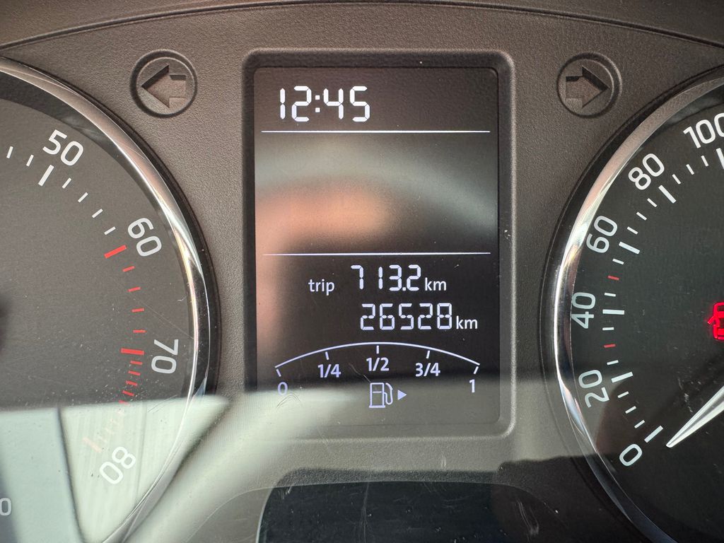 skoda-rapid-1-2-tsi-ambition - 9