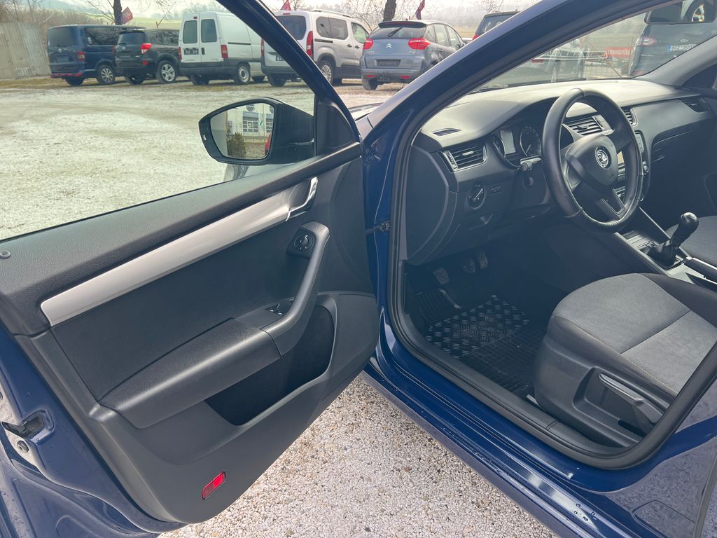 skoda-octavia-1-6-tdi - 9