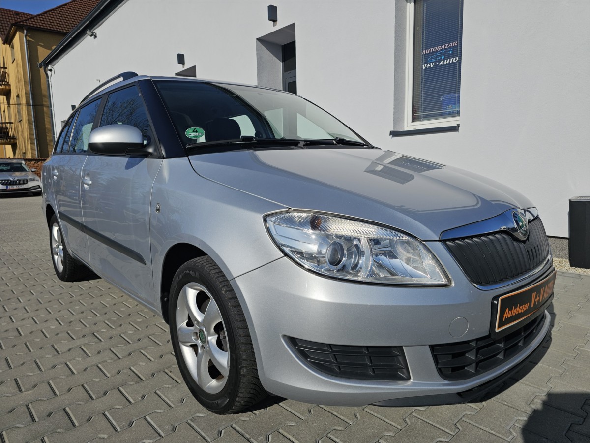 skoda-fabia-ii-1-2tsi-ambition-webasto - 3