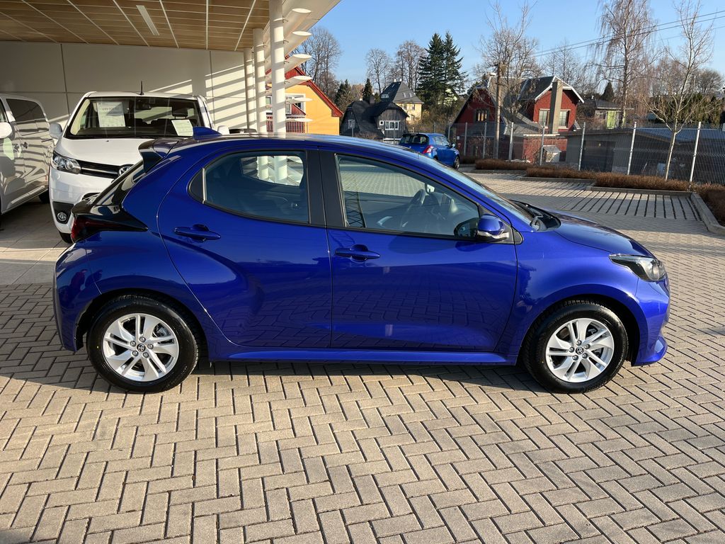 toyota-yaris-1-5-hybrid-e-cvt-comfort - 6