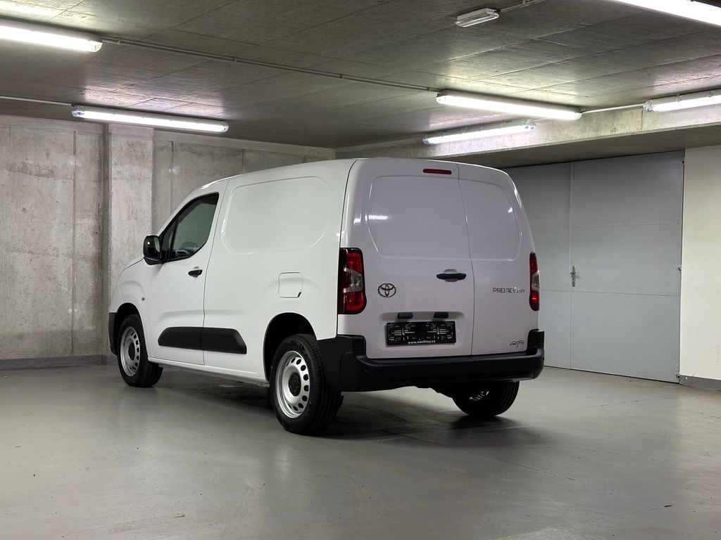 toyota-proace-city-1-5-d-4d-100k-short-panel-van - 6