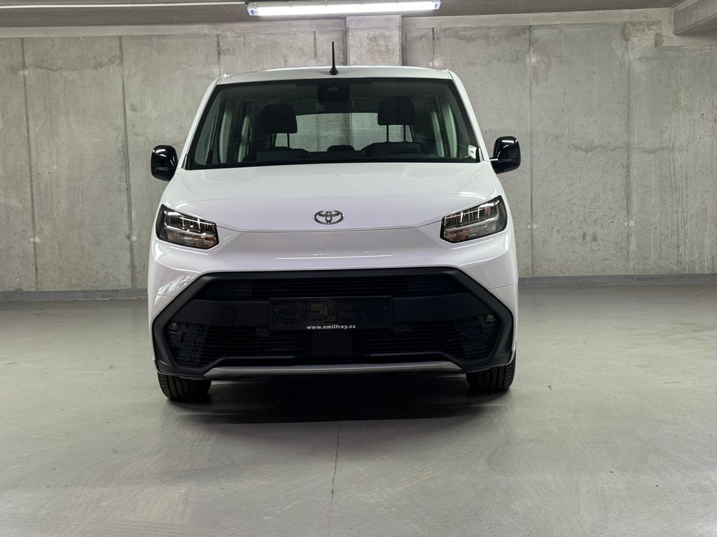 toyota-proace-city-verso-1-2-long-business - 1