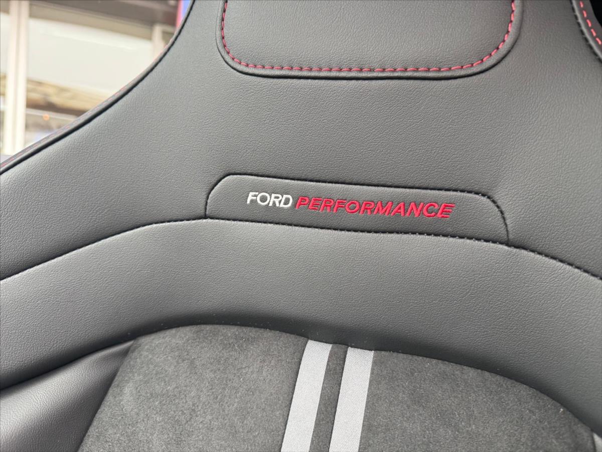 ford-puma-1-0-ecoboost-st - 8