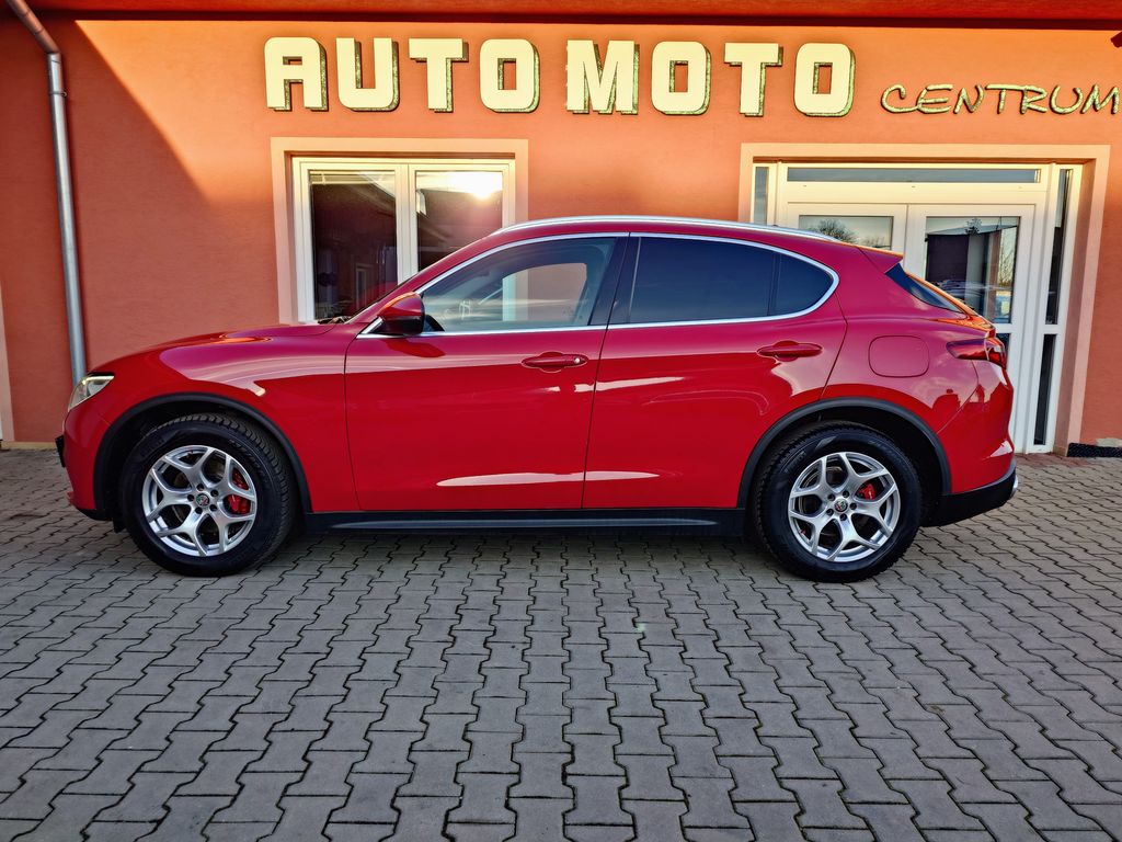 alfa-romeo-stelvio-2-2-jtdm-q4-business-140-kw - 1