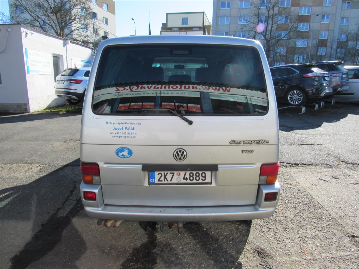 volkswagen-caravelle-2-5-tdi-75kw - 4