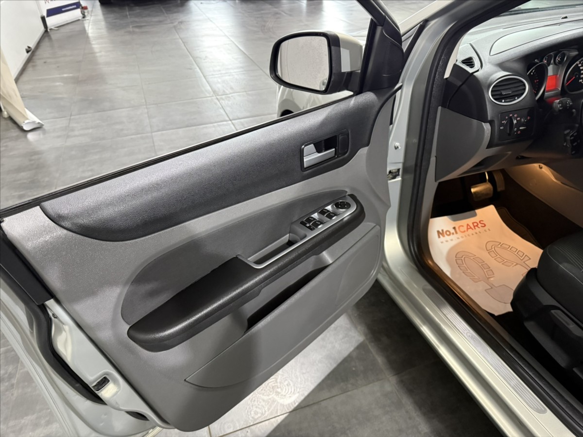 ford-focus-2-0-tdci-automat-tazne-stk - 5