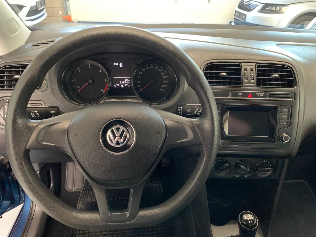 volkswagen-polo-1-4-tdi-trendline - 8