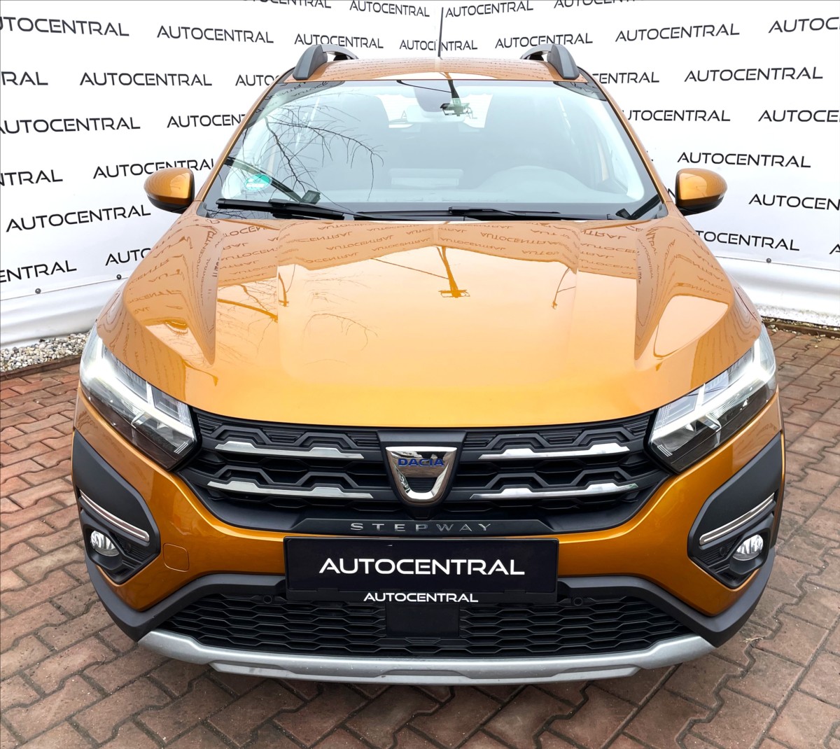 dacia-sandero-1-0-tce-stepway-stk-2-28 - 1