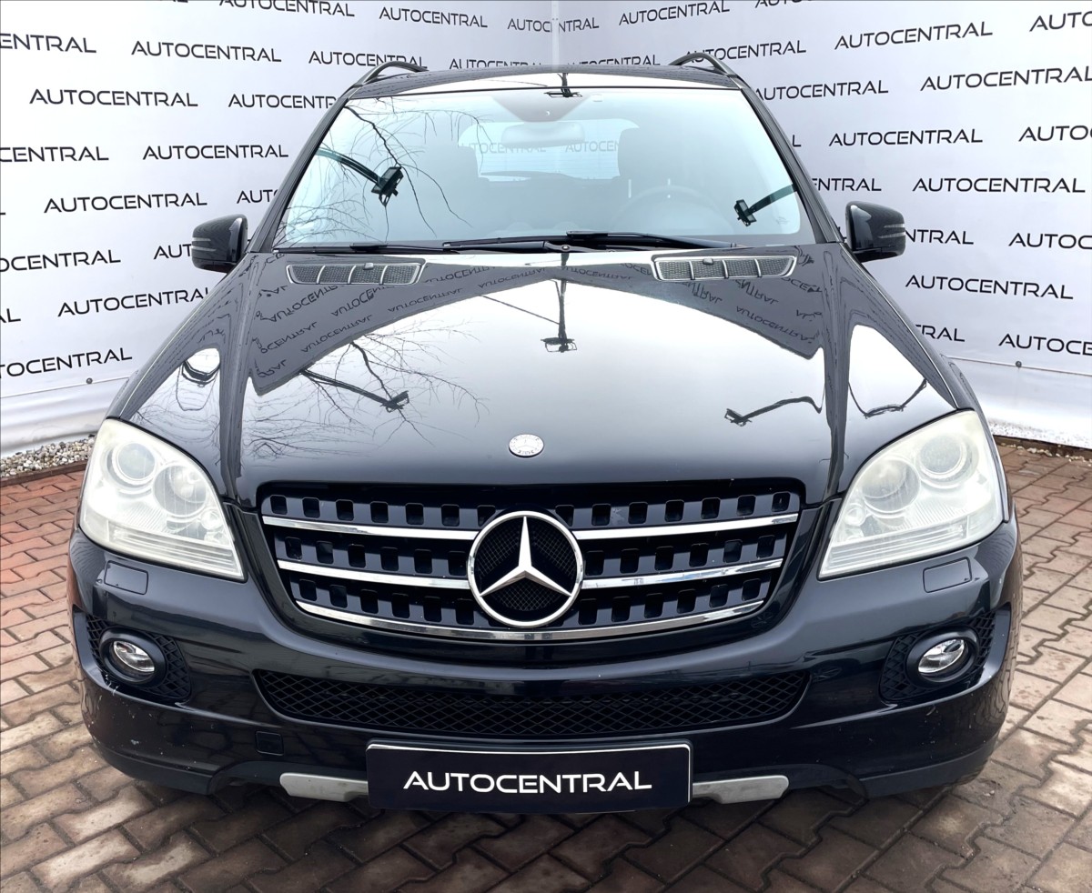 mercedes-benz-tridy-m-ml-350i-4matic-200kw - 1