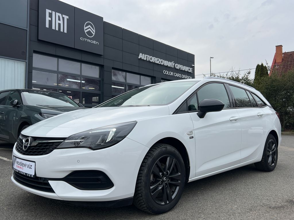 Opel Astra 1.2 130k SERVIS ZÁRUKA TAŽNÉ