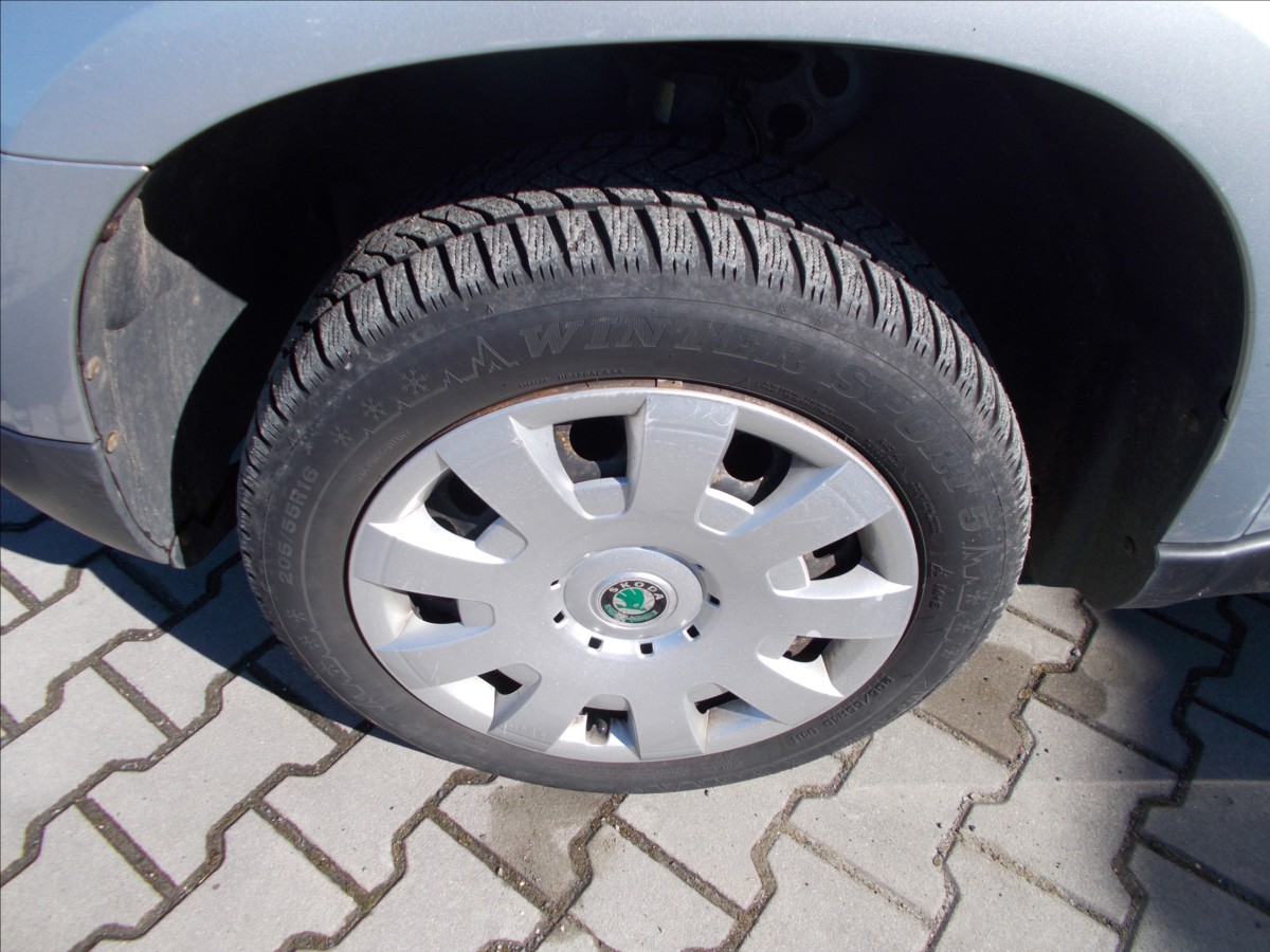 skoda-yeti-2-0-tdi-4x4-cr-amb-digiklima - 4