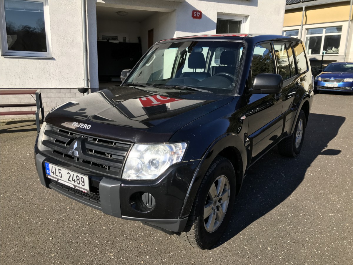 mitsubishi-pajero-3-2-di-d-4x4-automat - 3