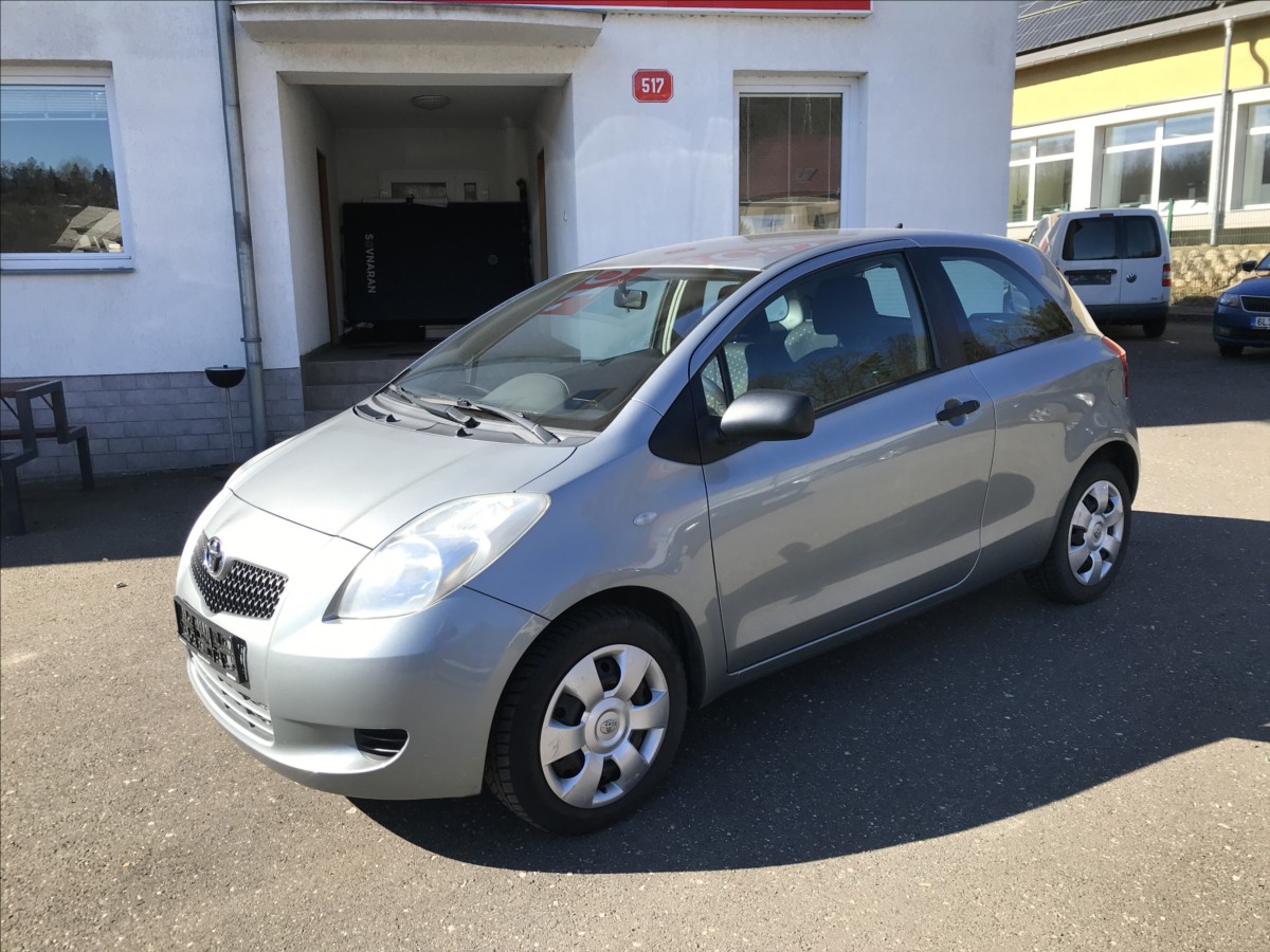 toyota-yaris-1-0-i-51kw-3dv-ac - 3