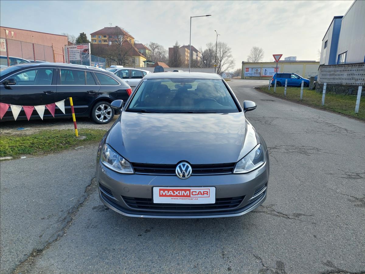 volkswagen-golf-1-2-tsi-bluemotion - 1