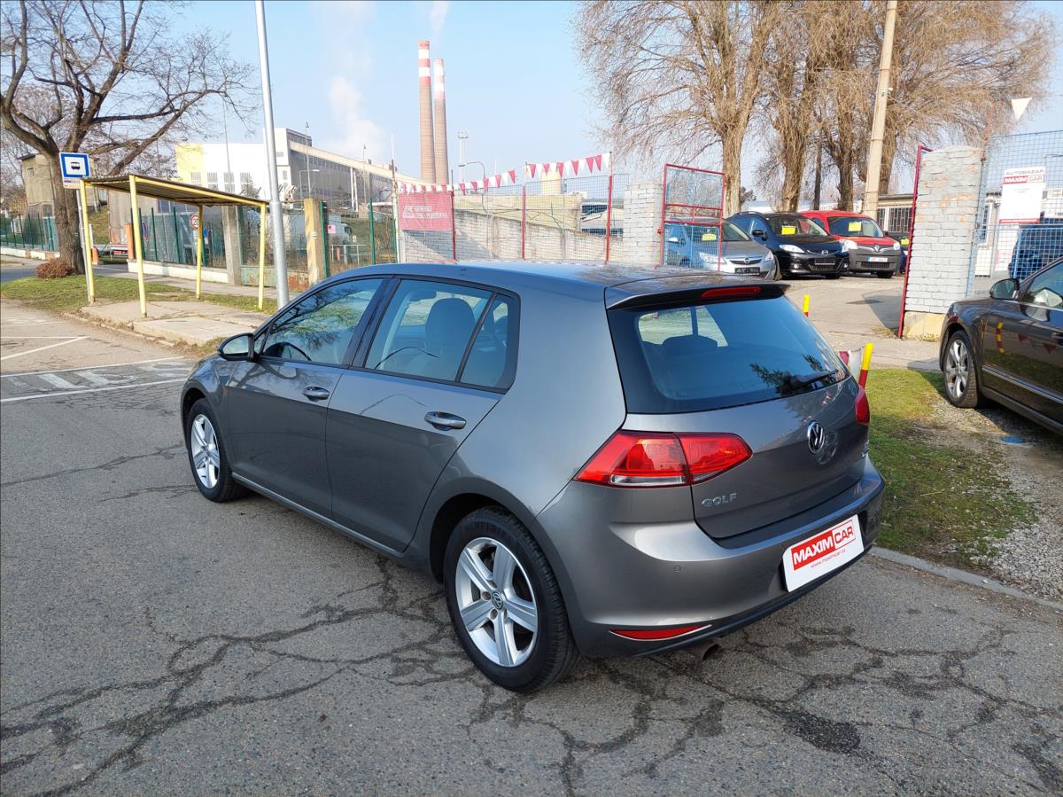 volkswagen-golf-1-2-tsi-bluemotion - 6