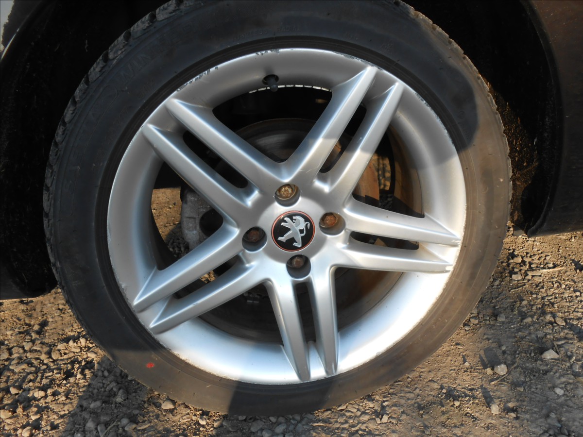 peugeot-308-1-6-16v-thp-110-kw-gt-cz - 2