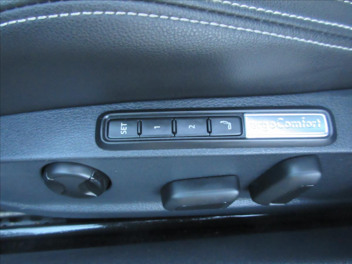 volkswagen-passat-2-0-tdi-dsg-elegance - 6