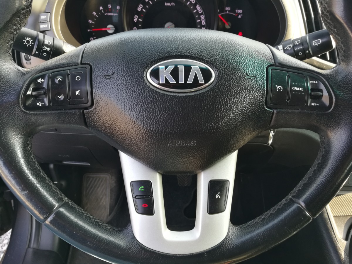 kia-sportage-1-7-crdi - 5