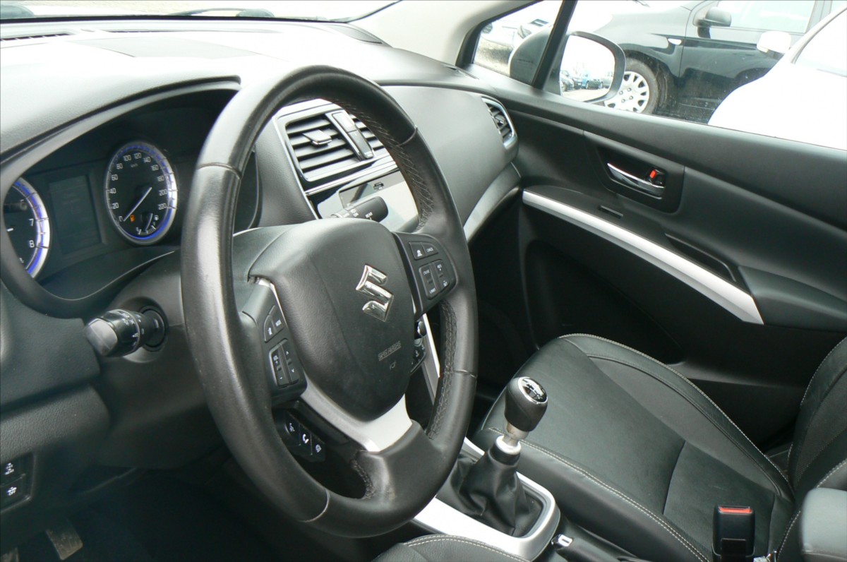 suzuki-sx4-s-cross-1-4-boosterjet-4x2 - 7