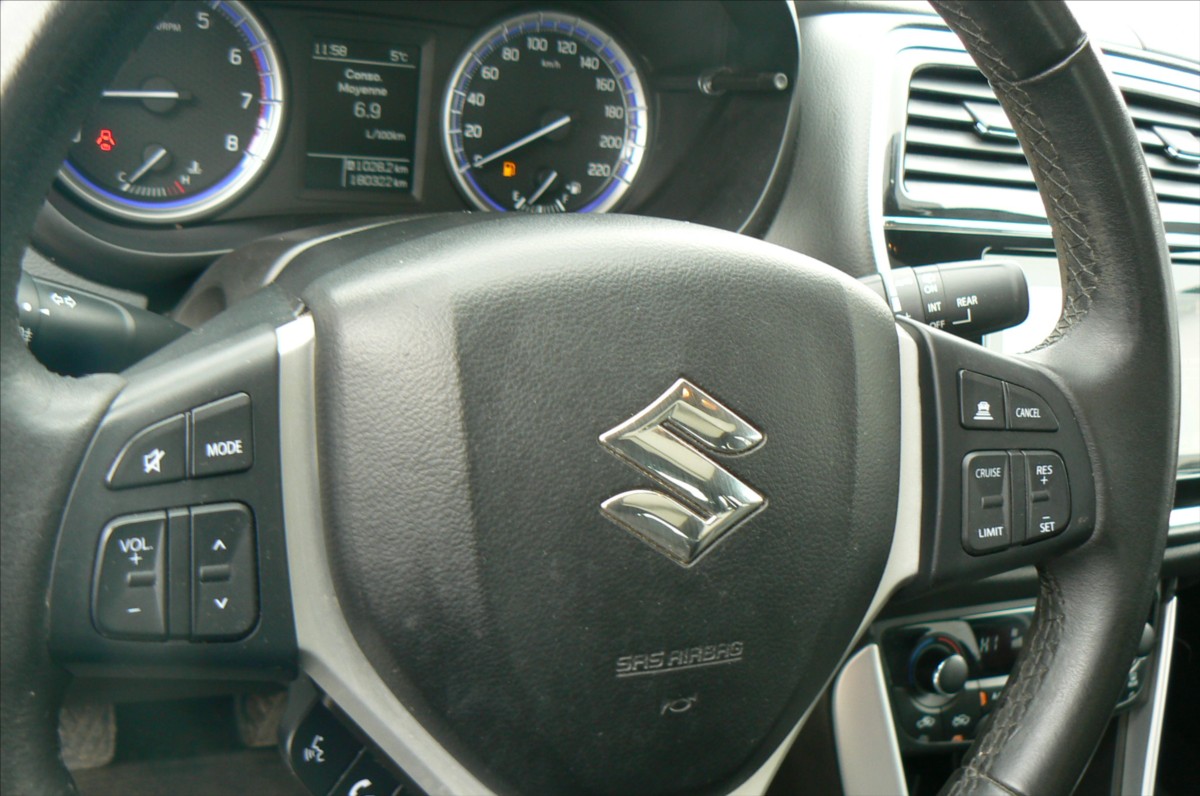 suzuki-sx4-s-cross-1-4-boosterjet-4x2 - 9