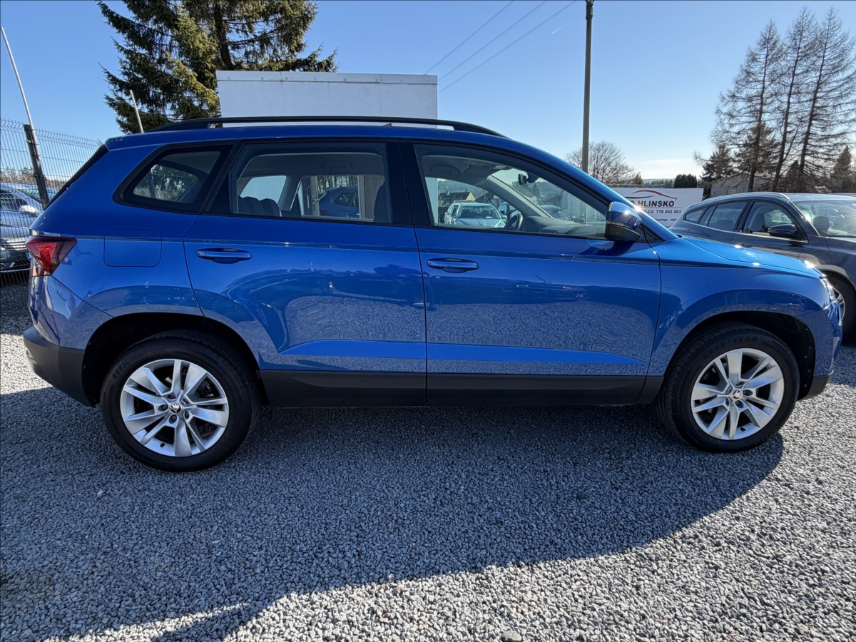 skoda-karoq-2-0-tdi-85-kw-dsg-navi-led - 7