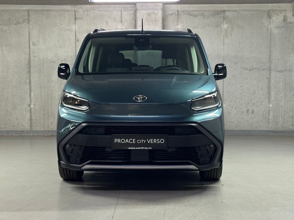 toyota-proace-city-verso-1-5-d-4d-6mtlong-family - 1