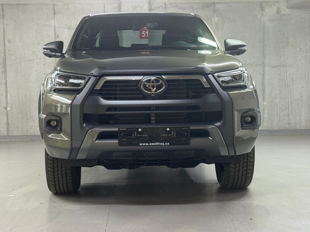 toyota-hilux-2-8d4-d-double-cab-invincible - 1