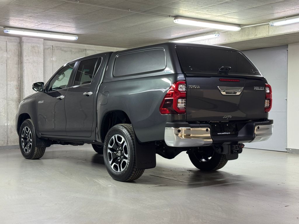 toyota-hilux-2-8d4-d-double-cap-executive - 6