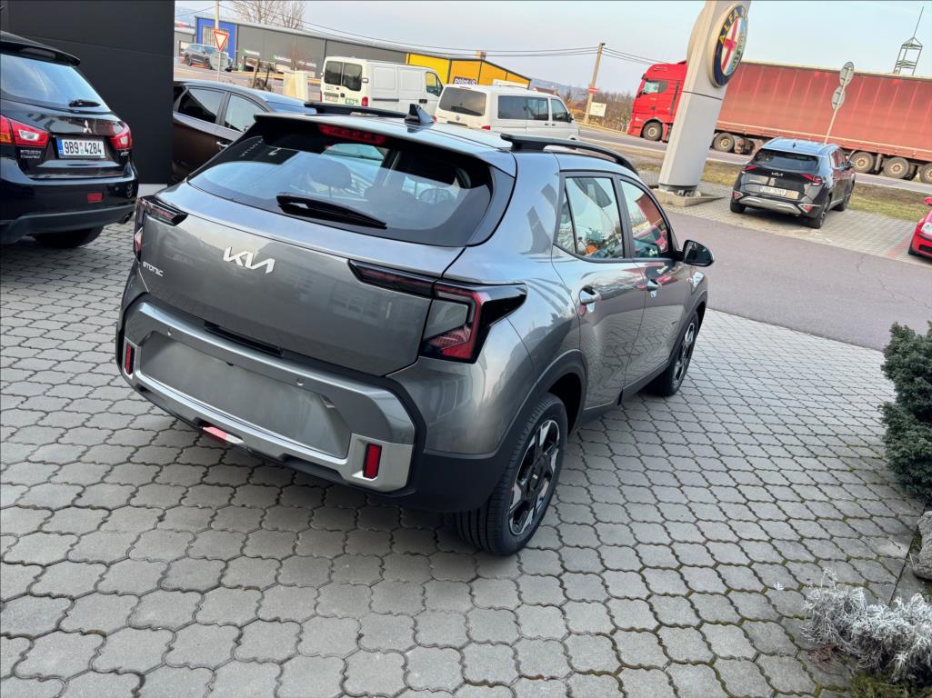 kia-stonic-se-1-0-t-gdi-gpf-spin-2026 - 4
