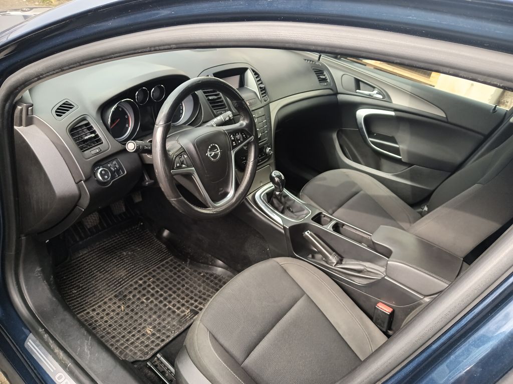 opel-insignia-2-0-cdti-st-edition - 9