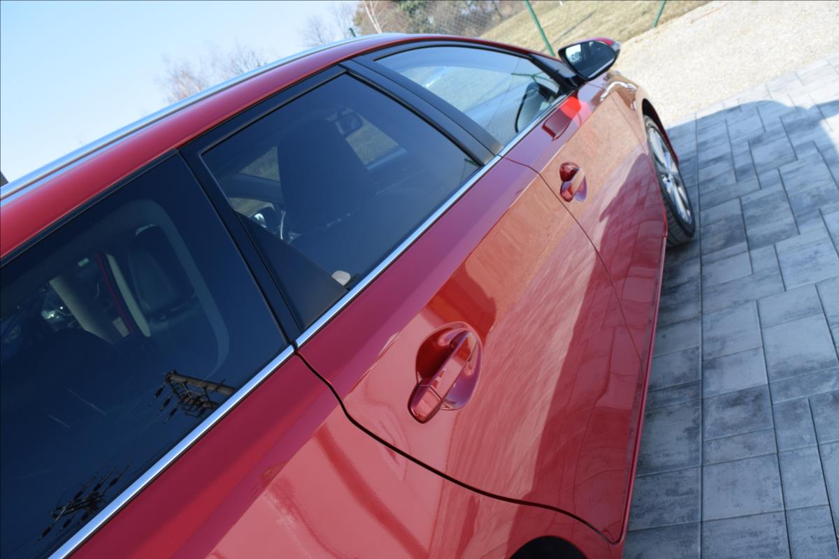 toyota-auris-1-2-i-85kw-xenony-automat-alu - 9