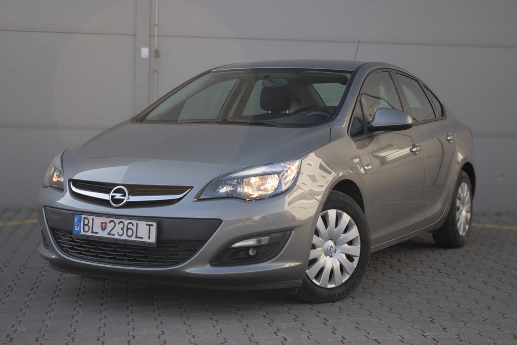 Opel Astra Opel Astra, servisní knížka.
