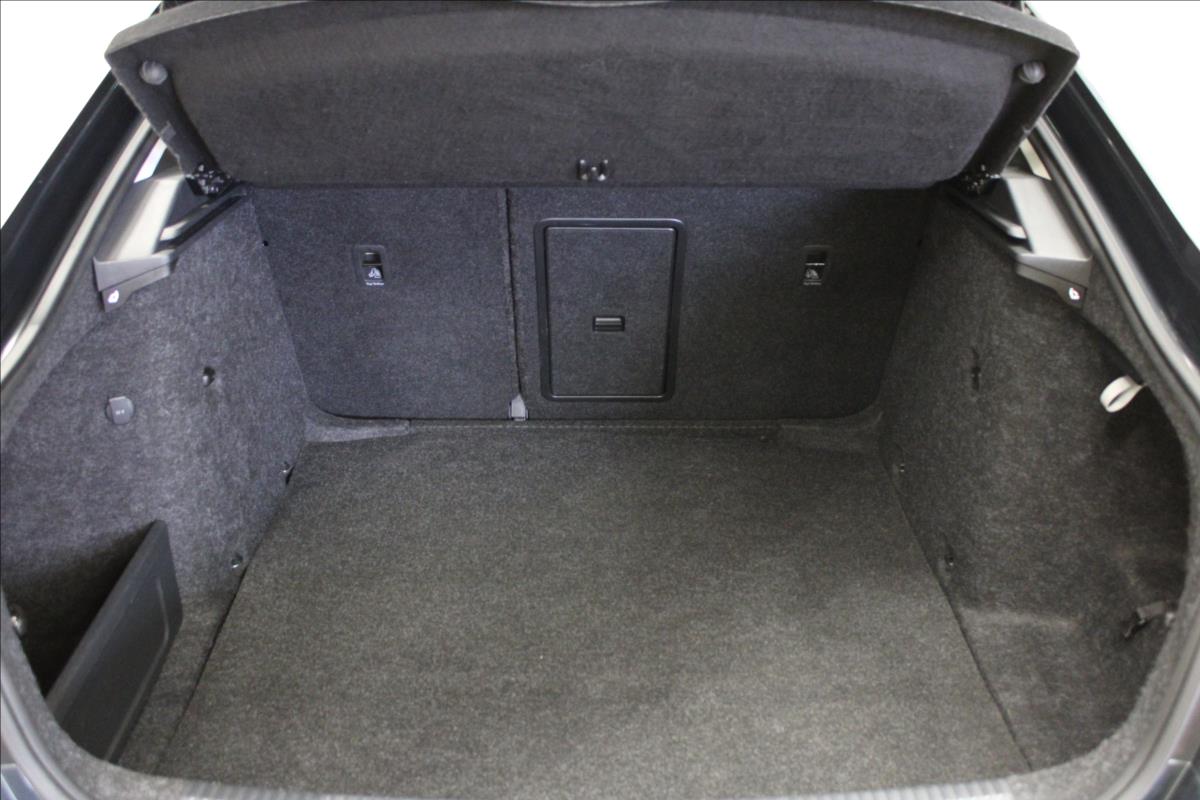 skoda-octavia-1-6-tdi-led-cz-puvod - 7