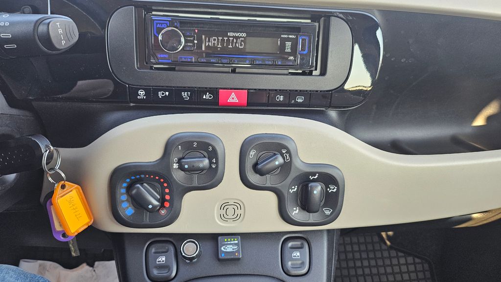 fiat-panda-1-2i-lpg-1-majitel - 8