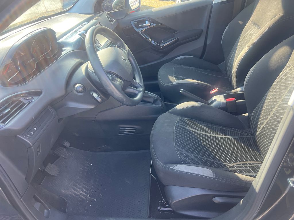 peugeot-208-1-2vti - 3